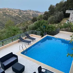 Spacieuse Niçoise Au Calme Avec Piscine Nice
