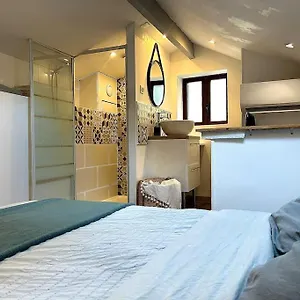 Petite Maison Atypique A Nice